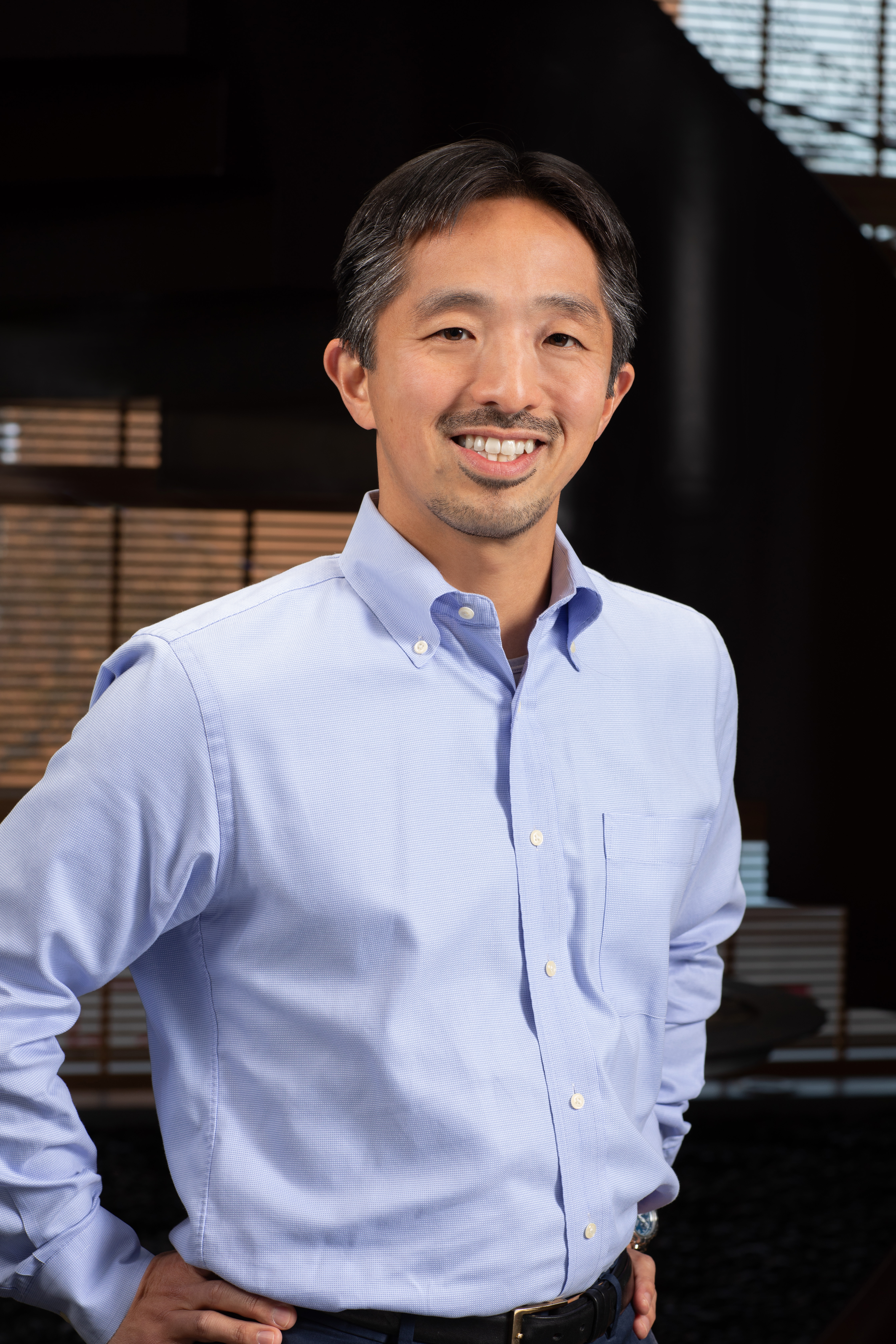 Portrait of Kosuke Imai